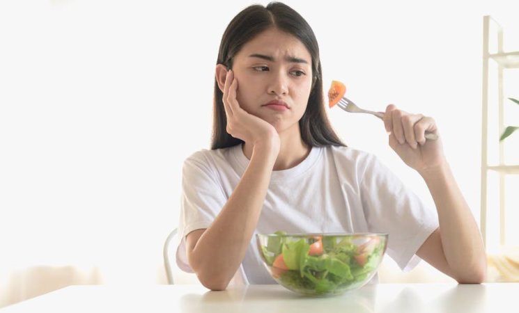 Ăn uống rất quan trọng, mẹ bầu không nên vì lo lắng cân nặng mà nhịn ăn